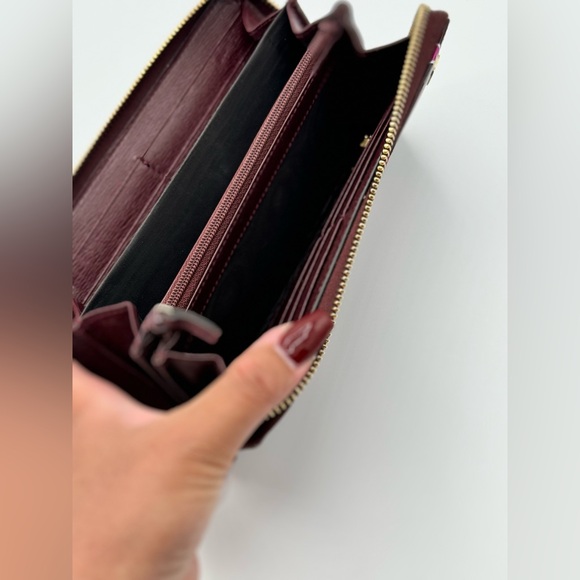 GUCCI LIMITED EDITION Betty Interlocking G Heartbeat Print Zip Around Wallet - Picture 12 of 14